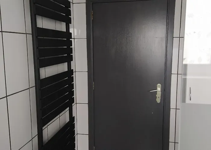 Le Bonheur Pour Tous - Rural Pmr En Ardennes * Tellin